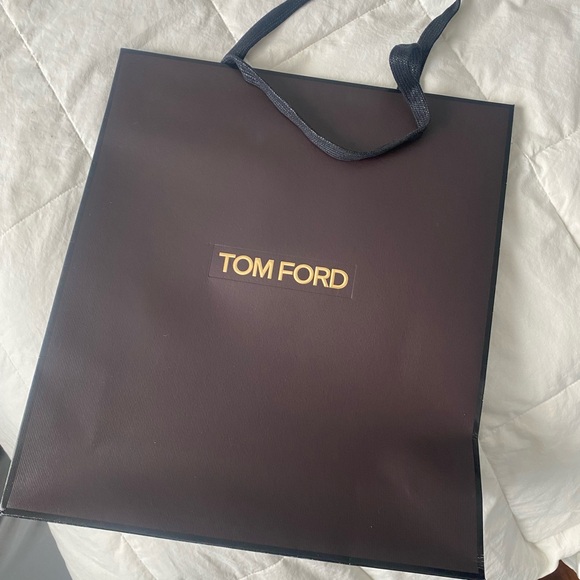 Tom Ford Medium Shopping Paper Bag - Picture 6 of 6